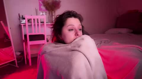 Kristina online show from September 2025 07:58:02 PM