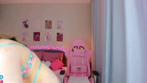 Snapshot of princess_kristy chatting on March 2025 04:41:02 AM Kristy online show from March 2025 04:41:02 AM