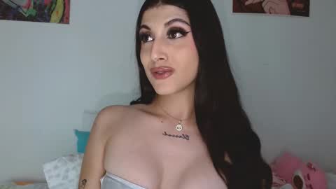 Sophie online show from February 2026 05:11:02 AM