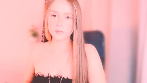 Snapshot of princess_peaach chatting on November 2025 11:49:02 PM ArianaJoliiee online show from November 2025 11:49:02 PM