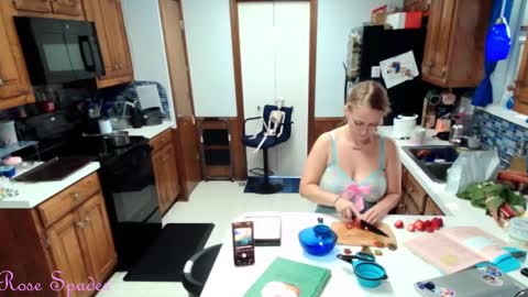 Princess Rose online show from September 2025 03:02:01 PM