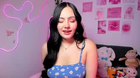 Snapshot of princess_saris chatting on June 2026 08:30:02 PM online show from June 2026 08:30:02 PM