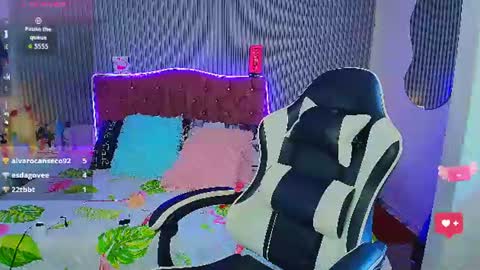 princess_skinny18 online show from July 2026 08:03:02 PM