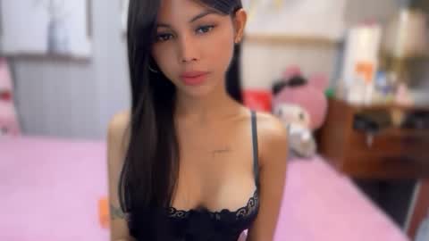 Estela online show from November 2025 07:13:02 PM