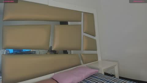 princess_tokyo_ online show from February 2025 12:36:02 PM