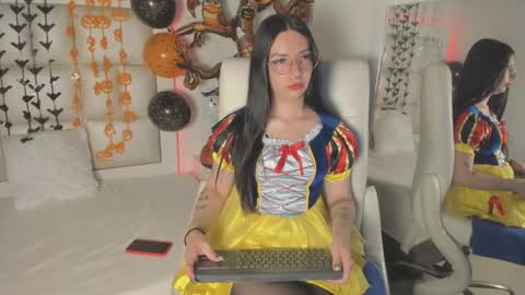 princess_tokyo_ online show from October 2025 04:57:01 AM
