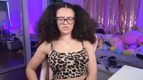 Amber online show from April 2026 06:57:01 PM