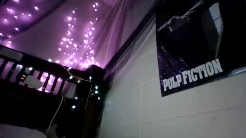 Snapshot of princesshollylove chatting on November 2025 12:22:01 AM Holly love online show from November 2025 12:22:01 AM