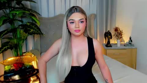 Snapshot of princesshugecumontop chatting on September 2025 10:58:02 AM PrincessDONT FORGET TO FOLLOW ME online show from September 2025 10:58:02 AM