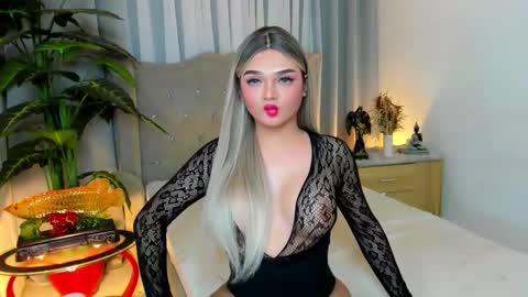 Snapshot of princesshugecumontop chatting on September 2025 11:56:02 AM PrincessDONT FORGET TO FOLLOW ME online show from September 2025 11:56:02 AM