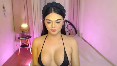 Snapshot of princesshugecumontop chatting on June 2026 06:35:01 AM PrincessDONT FORGET TO FOLLOW ME online show from June 2026 06:35:01 AM