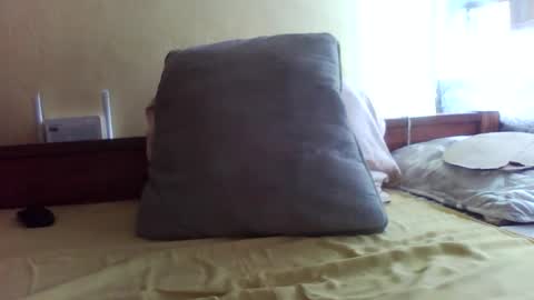 Snapshot of princessmiles2 chatting on April 2026 10:25:01 AM phelly online show from April 2026 10:25:01 AM