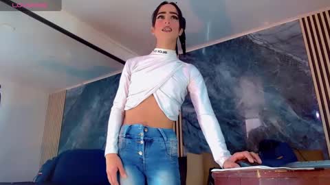 priscilarainbow online show from September 2025 07:58:02 PM