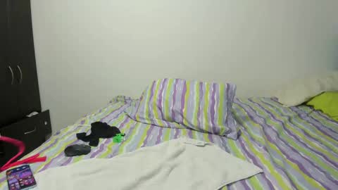 PriscilaSmiith online show from February 2025 07:05:01 PM