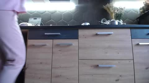 Space online show from October 2025 06:31:01 AM