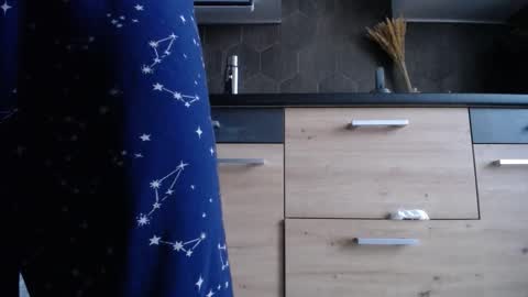 Space online show from November 2025 08:14:01 AM