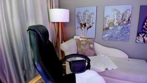 Snapshot of priya_rose chatting on December 2024 06:39:01 PM Priya Rose online show from December 2024 06:39:01 PM