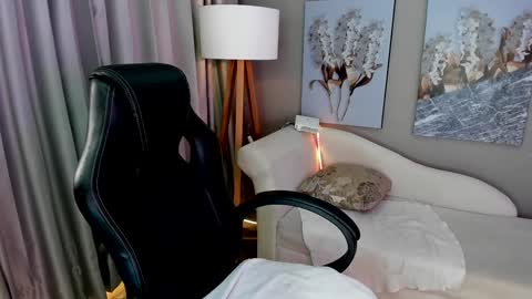 Snapshot of priya_rose chatting on December 2024 10:06:01 PM Priya Rose online show from December 2024 10:06:01 PM