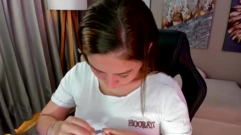 Snapshot of priya_rose chatting on January 2025 06:53:02 AM Priya Rose online show from January 2025 06:53:02 AM