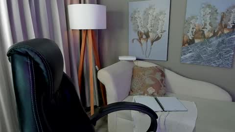 Snapshot of priya_rose chatting on February 2025 08:17:01 AM Priya Rose online show from February 2025 08:17:01 AM