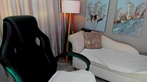 Snapshot of priya_rose chatting on September 2025 08:58:01 PM Priya Rose online show from September 2025 08:58:01 PM