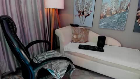 Snapshot of priya_rose chatting on November 2025 07:49:02 PM Priya Rose online show from November 2025 07:49:02 PM