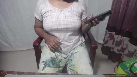 Priyonti ganguli online show from November 2025 01:29:02 AM