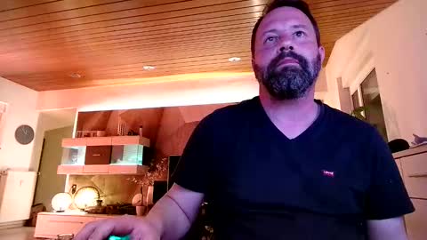 Snapshot of proband_007 chatting on April 2026 09:52:01 PM proband_007 online show from April 2026 09:52:01 PM