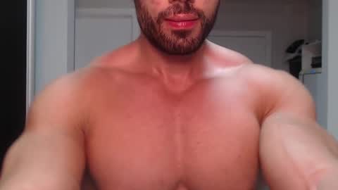 promuscles4u online show from December 2024 01:00:02 AM