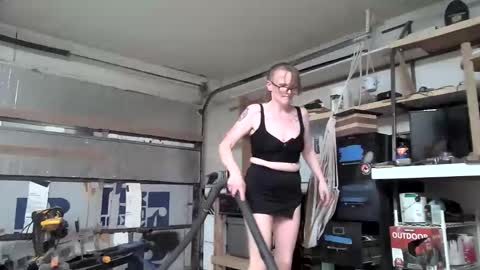 Snapshot of properfuct chatting on June 2026 05:57:02 AM Properfuct online show from June 2026 05:57:02 AM
