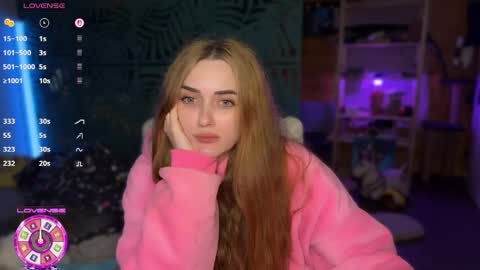 Snapshot of ps4pro chatting on April 2026 05:08:02 PM Queen of Pain online show from April 2026 05:08:02 PM