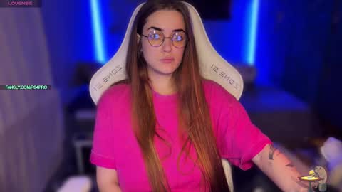 Queen of Pain online show from December 2025 03:24:01 AM