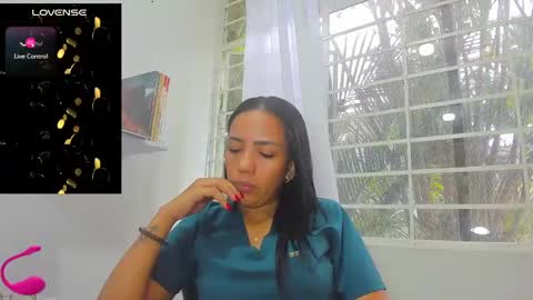 Snapshot of psique_naughty2 chatting on January 2025 06:14:01 PM psique_naughty2 online show from January 2025 06:14:01 PM