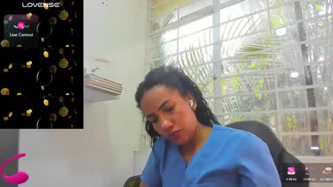 Snapshot of psique_naughty2 chatting on February 2025 01:33:01 PM psique_naughty2 online show from February 2025 01:33:01 PM