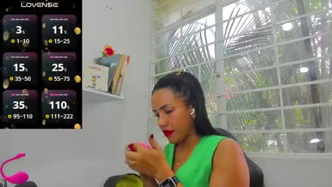 Snapshot of psique_naughty2 chatting on March 2025 05:50:02 PM psique_naughty2 online show from March 2025 05:50:02 PM