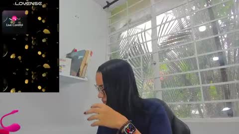 Snapshot of psique_naughty2 chatting on March 2025 06:22:01 PM psique_naughty2 online show from March 2025 06:22:01 PM