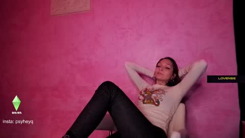 Snapshot of psyheya chatting on December 2024 05:55:02 PM LUCY ----- online show from December 2024 05:55:02 PM