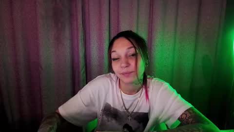 Snapshot of psyheya chatting on December 2024 07:52:02 PM LUCY ----- online show from December 2024 07:52:02 PM