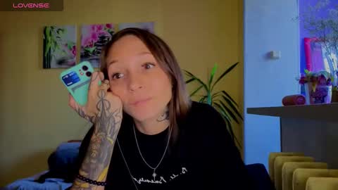 Snapshot of psyheya chatting on September 2025 09:52:01 AM LUCY ----- online show from September 2025 09:52:01 AM