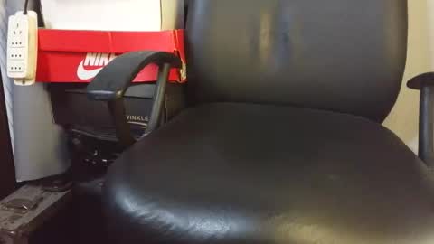 puky_mza online show from April 2026 04:38:02 AM