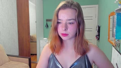Snapshot of puoli chatting on December 2024 11:43:01 AM Polly online show from December 2024 11:43:01 AM