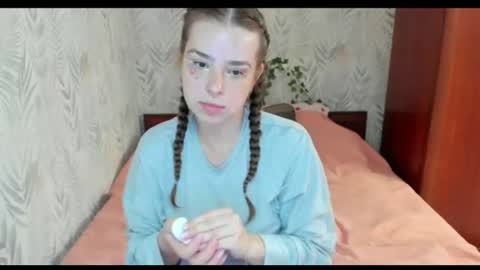 Snapshot of puoli chatting on July 2026 07:02:02 PM Polly online show from July 2026 07:02:02 PM