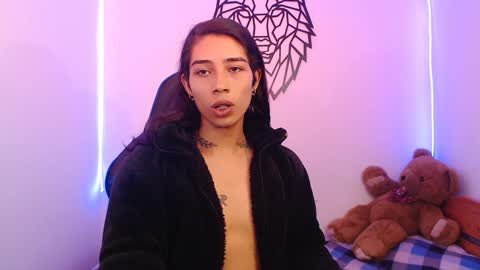 Cris online show from February 2025 04:56:02 PM