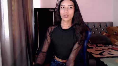 Cris online show from September 2025 06:18:02 PM