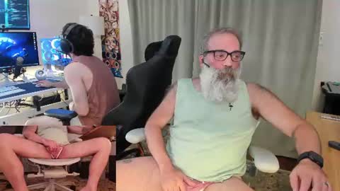 Snapshot of pupnpapa chatting on July 2026 01:49:01 AM Pup And Papa bear online show from July 2026 01:49:01 AM
