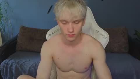 Snapshot of pupsenish chatting on June 2026 01:38:02 AM Jesse online show from June 2026 01:38:02 AM
