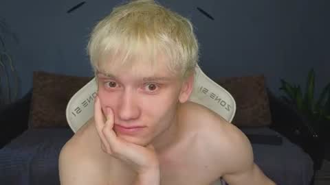 Snapshot of pupsenish chatting on June 2026 03:34:02 AM Jesse online show from June 2026 03:34:02 AM