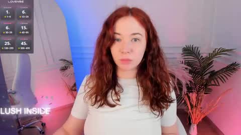 Snapshot of pure_flower_alison chatting on May 2026 01:40:02 PM Alison online show from May 2026 01:40:02 PM
