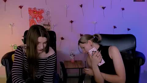 Snapshot of pure_radiance chatting on February 2026 09:00:02 PM Ask me3 online show from February 2026 09:00:02 PM