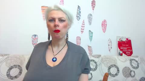 Snapshot of pure_seduce_wow chatting on February 2026 02:18:02 AM Goldie online show from February 2026 02:18:02 AM